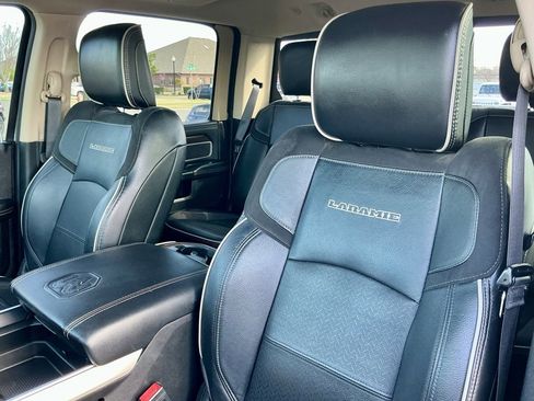 Used 2022 RAM 2500 Laramie w/ Chrome Appearance Group image 40