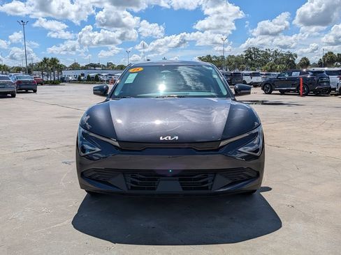 Certified 2025 Kia EV6 Light RWD image 3