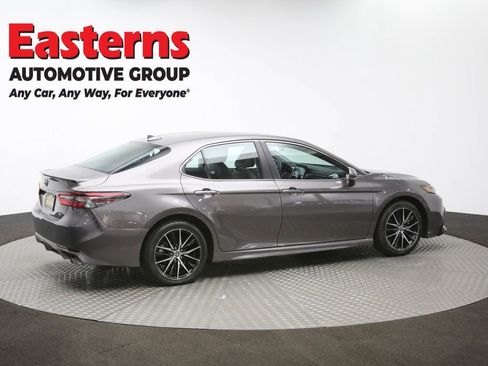 Used 2024 Toyota Camry SE image 70