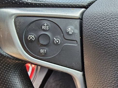 Used 2022 GMC Acadia SLE w/ Driver Convenience Package FWD image 28