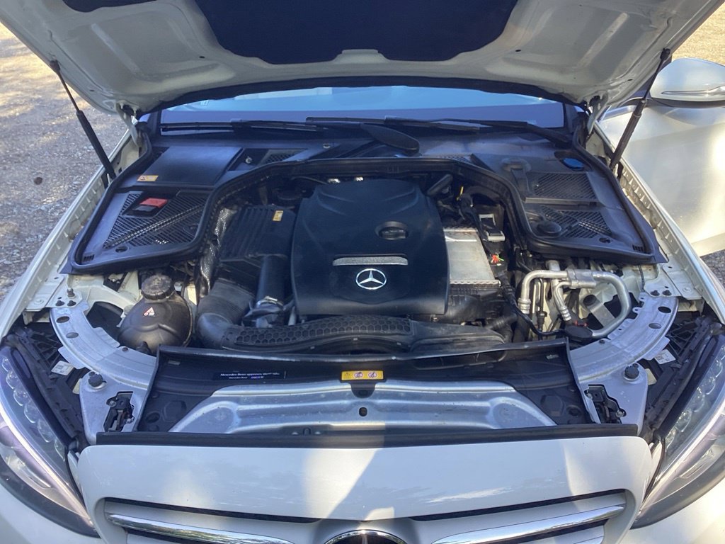 Used 2015 Mercedes-Benz C 300 4MATIC Sedan image 30