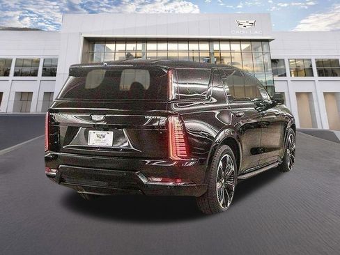 Used 2026 Cadillac Escalade IQL Sport 1 AWD/4WD image 4