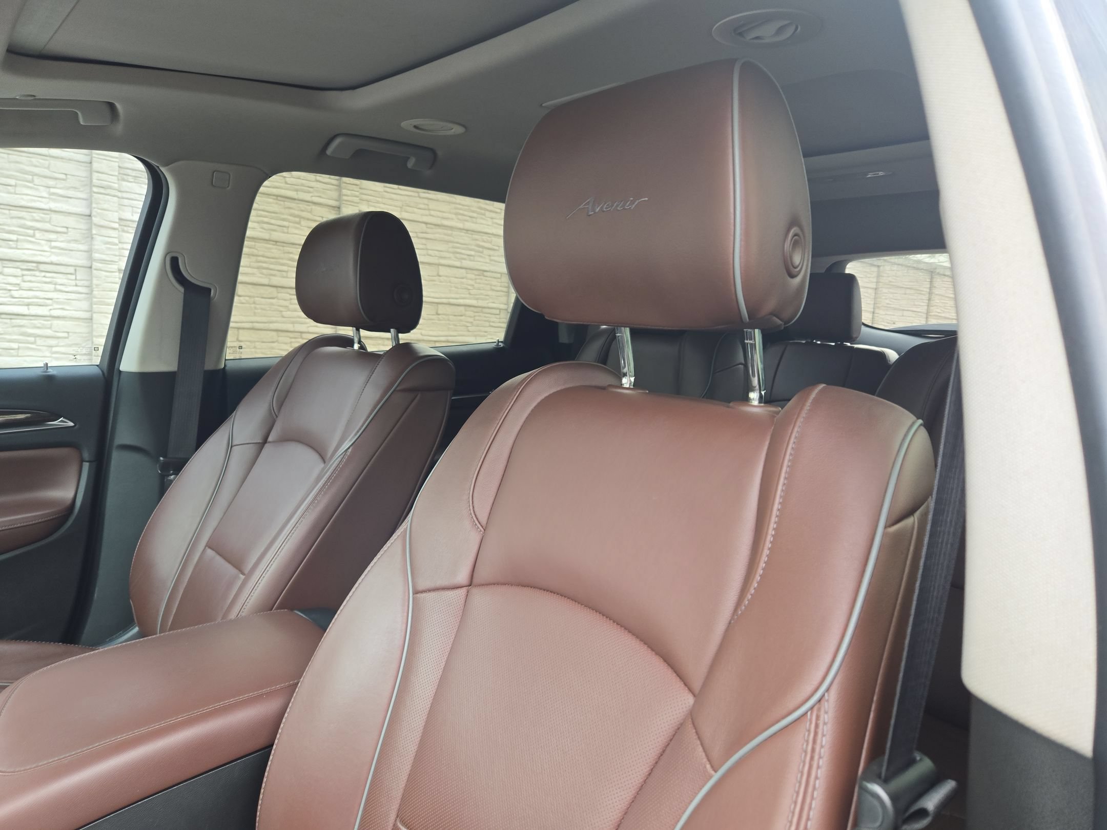 Used 2021 Buick Enclave Avenir w/ Avenir Technology Package FWD image 9