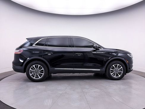 Used 2023 Lincoln Nautilus FWD w/ Premium Package image 39