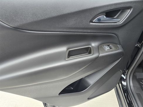 Used 2022 Chevrolet Equinox LT image 13