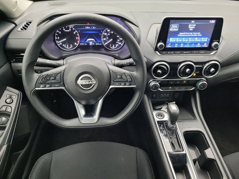 Used 2025 Nissan Sentra SV image 22