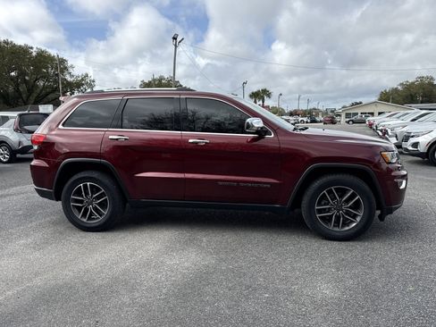 Used 2019 Jeep Grand Cherokee Limited image 6
