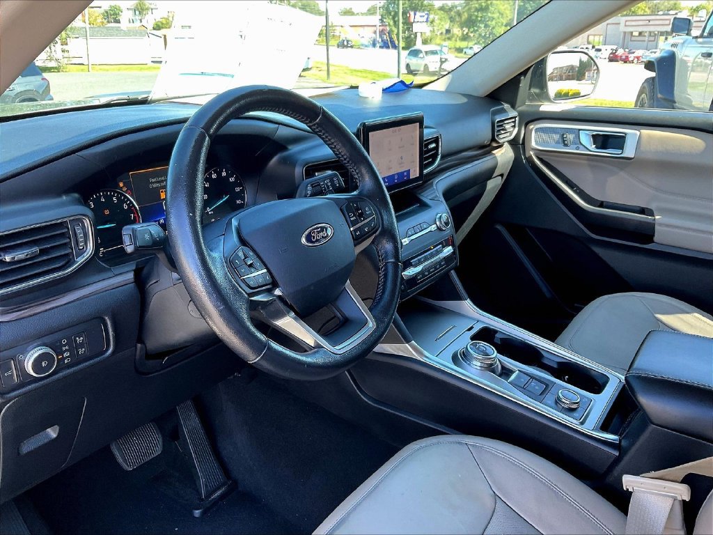 Used 2020 Ford Explorer Limited AWD/4WD image 5