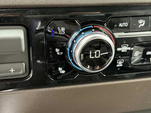 New 2026 GMC Sierra 1500 SLT w/ SLT Premium Plus Package image 8