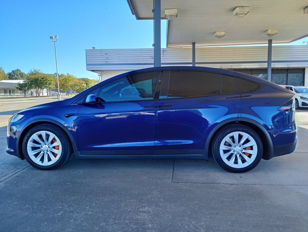 Used 2022 Tesla Model X AWD/4WD image 2
