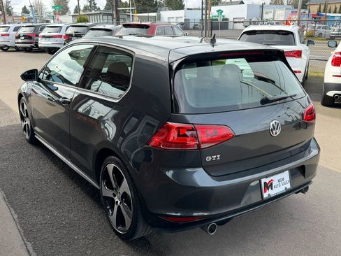 Used 2015 Volkswagen GTI SE image 5