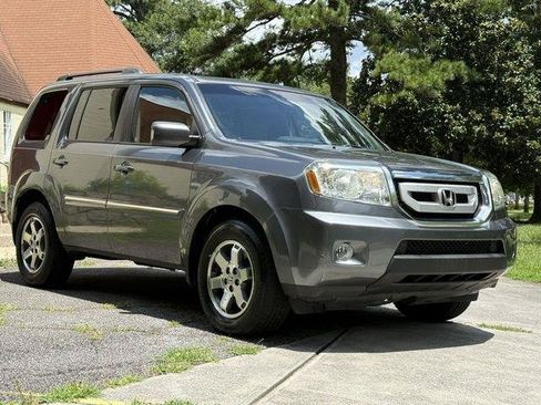 Used 2010 Honda Pilot Touring image 18