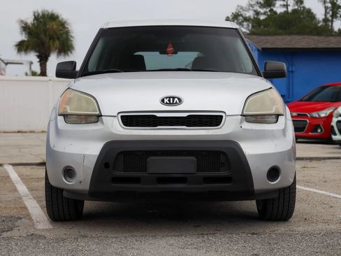 Used 2011 Kia Soul FWD image 10