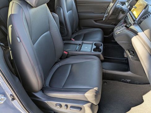 Used 2025 Honda Odyssey Sport-L image 39