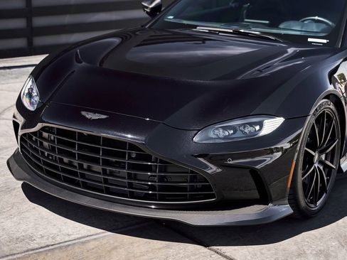 Used 2023 Aston Martin V12 Vantage RWD image 5