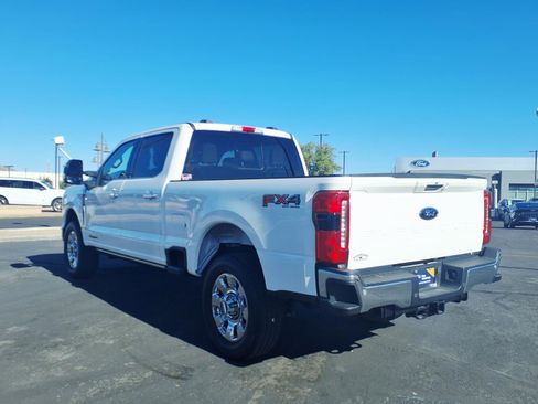 Certified 2023 Ford F250 Lariat w/ Lariat Ultimate Package image 4
