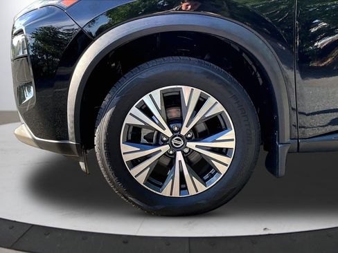 Used 2021 Nissan Rogue SV w/ Premium Package AWD/4WD image 32
