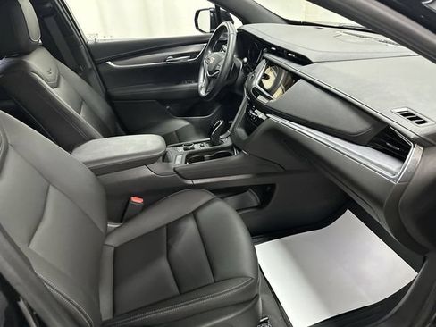 Certified 2023 Cadillac XT5 Luxury FWD image 18