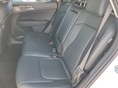 New 2026 Kia Sportage EX image 7