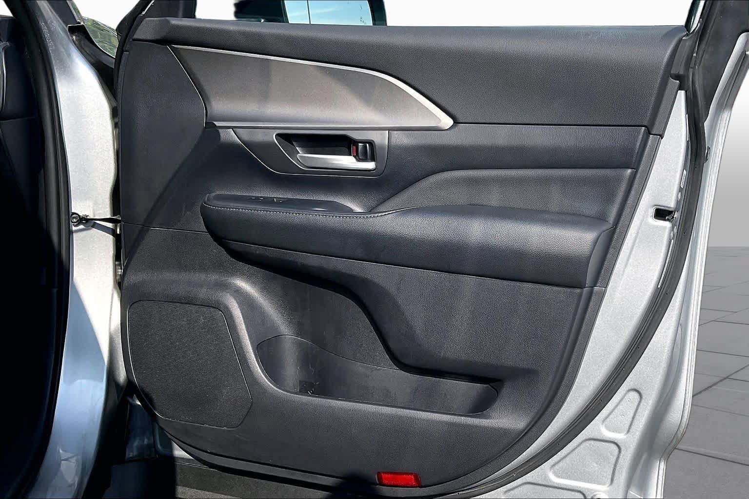 Used 2026 Toyota Grand Highlander FWD image 22