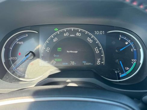 Used 2022 Toyota RAV4 SE w/ Weather & Moonroof Package AWD/4WD image 26