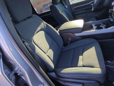 Used 2025 RAM 1500 Big Horn AWD/4WD image 37