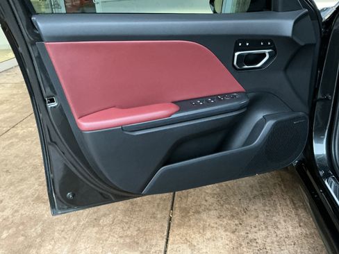 Used 2025 Kia K4 GT-Line w/ GT-Line Premium Package image 14