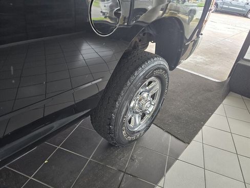 Used 2018 RAM 2500 Tradesman w/ Chrome Appearance Group AWD/4WD image 32