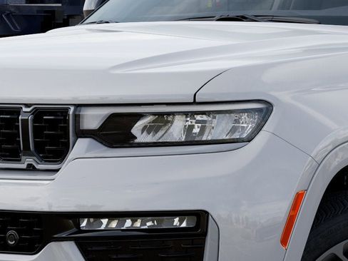 New 2026 Jeep Grand Cherokee L Summit AWD/4WD image 43