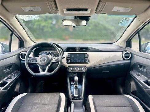 Used 2021 Nissan Versa SV image 21