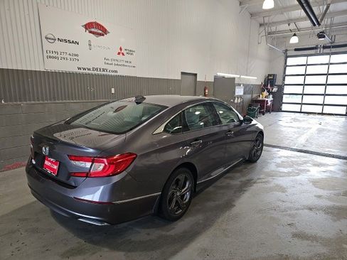 Used 2018 Honda Accord EX image 3