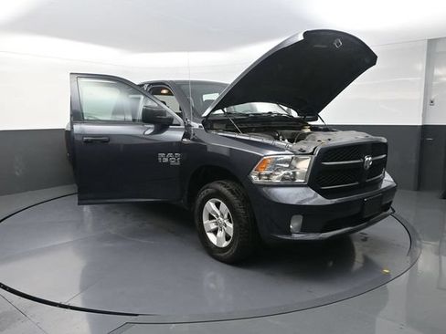 Used 2019 RAM 1500 Express AWD/4WD image 39