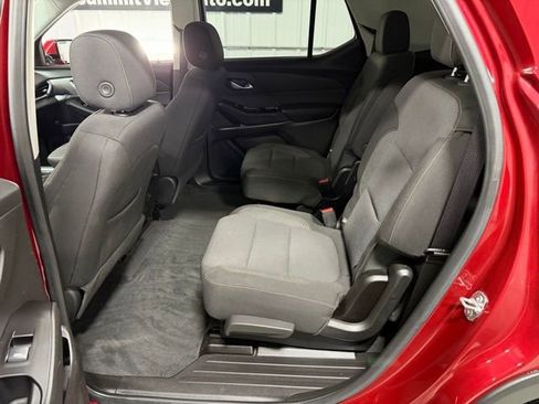 Used 2019 Chevrolet Traverse LT image 11