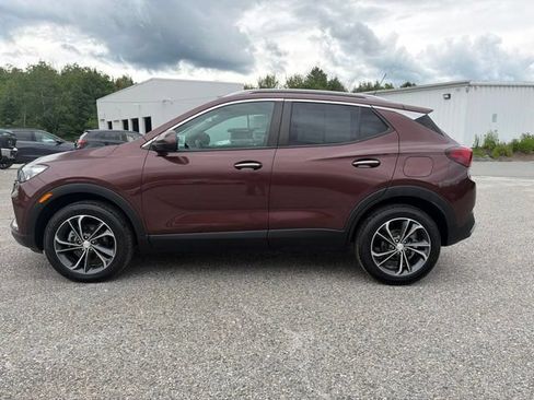 Used 2022 Buick Encore GX Select AWD/4WD image 3