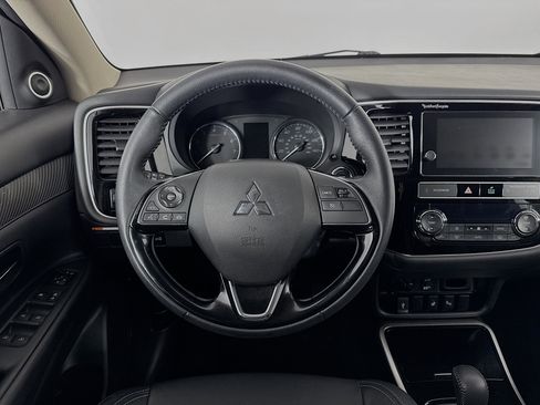 Used 2019 Mitsubishi Outlander SEL image 22