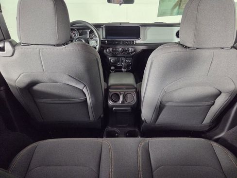 Certified 2025 Jeep Wrangler Sport image 27