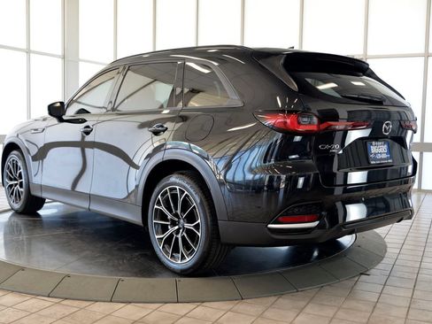 Certified 2025 MAZDA CX-70 Plug-In Hybrid w/ Premium Plus AWD/4WD image 6