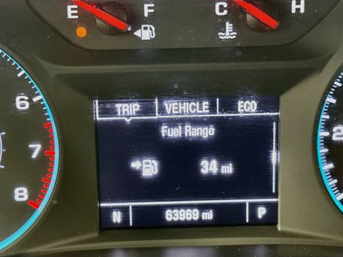 Used 2021 Chevrolet Traverse LT FWD image 14