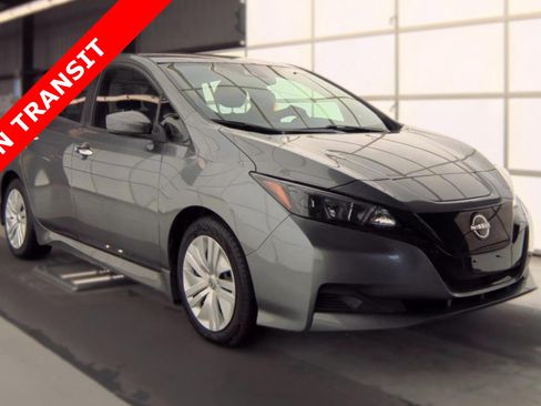 Used 2025 Nissan Leaf S FWD image 5