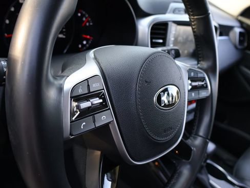 Used 2019 Kia Sorento EX FWD image 18