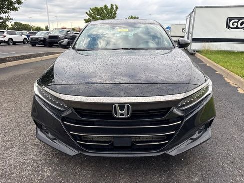 Used 2021 Honda Accord Sport image 2