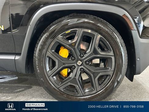Used 2023 Rivian R1S Adventure AWD/4WD image 12