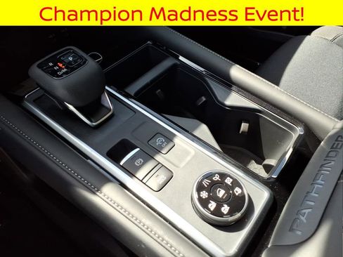 New 2026 Nissan Pathfinder SV image 18