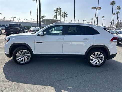Used 2020 Volkswagen Atlas Cross Sport SE w/ Panoramic Sunroof Package image 7