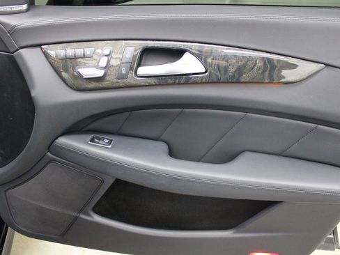 Used 2015 Mercedes-Benz CLS 400 image 26