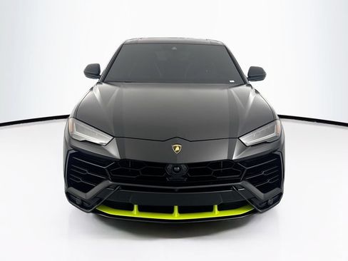 Used 2022 Lamborghini Urus AWD/4WD image 2
