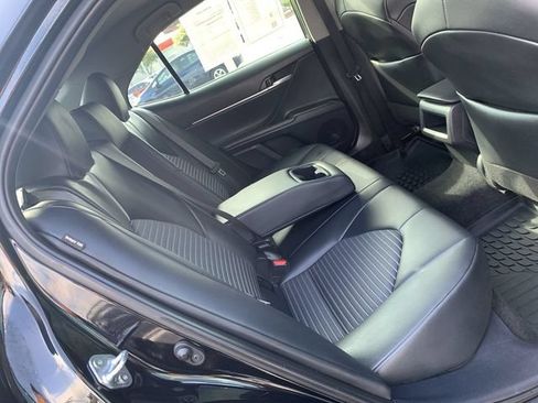 Used 2024 Toyota Camry SE FWD image 12