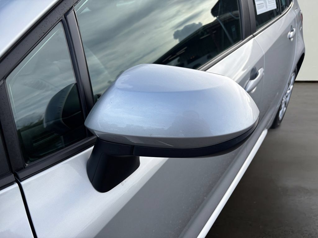 Used 2024 Toyota Corolla LE FWD image 11