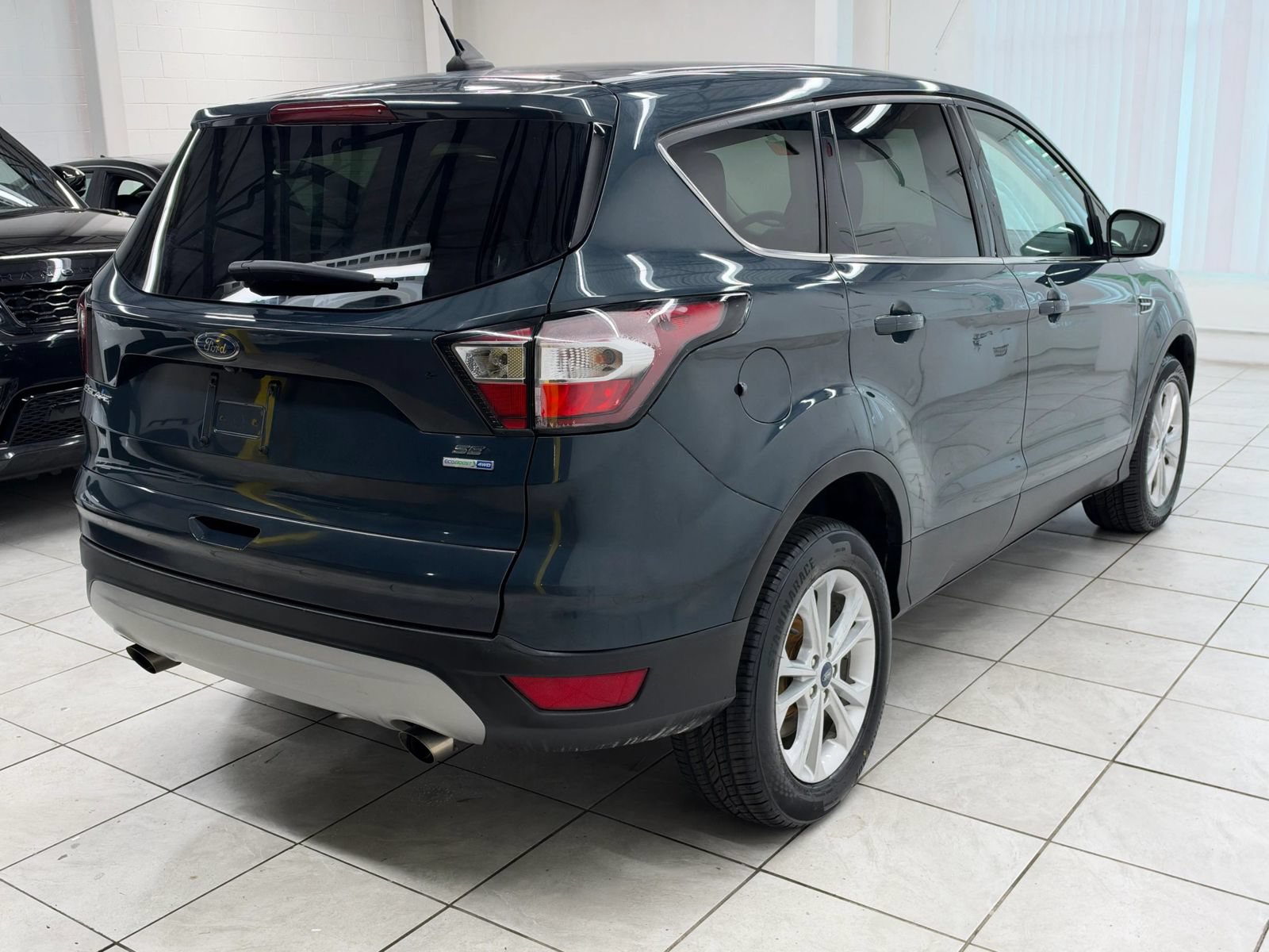 Used 2019 Ford Escape SE AWD/4WD image 9