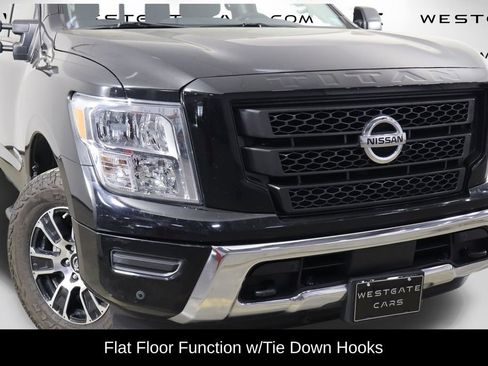 Used 2021 Nissan Titan SV w/ SV Convenience Package image 41